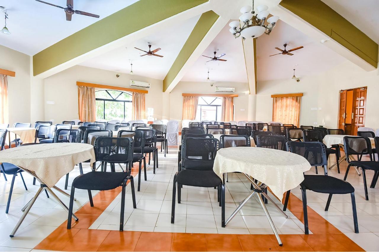 Fabhotel Prime Tanjo Highland With Pool - 500M From Calangute Beach Candolim Exteriör bild